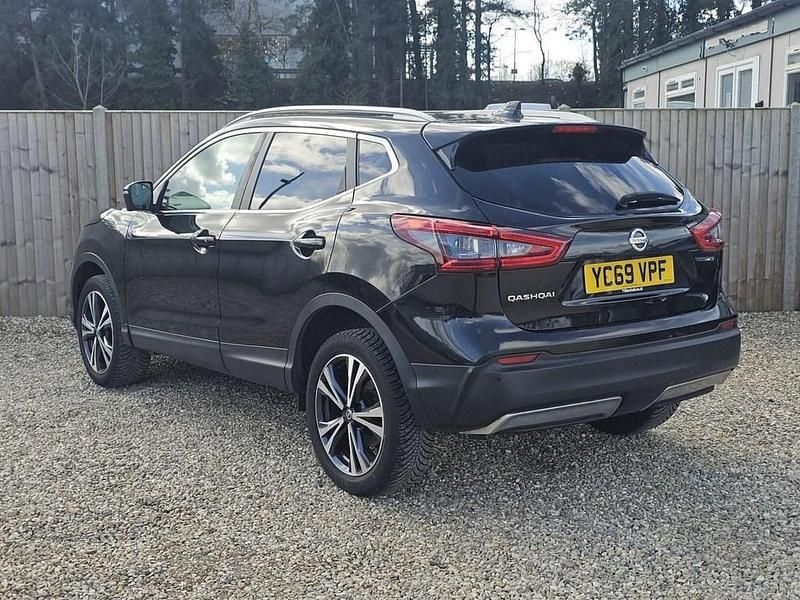 Used Nissan Qashqai N-Connecta 140 HP (102 kW) 2019 Black SUV