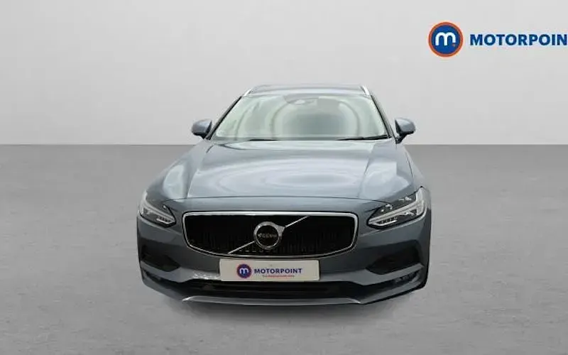 Used Volvo V90 Momentum 190 HP (139 kW) 2020 Blue Estate