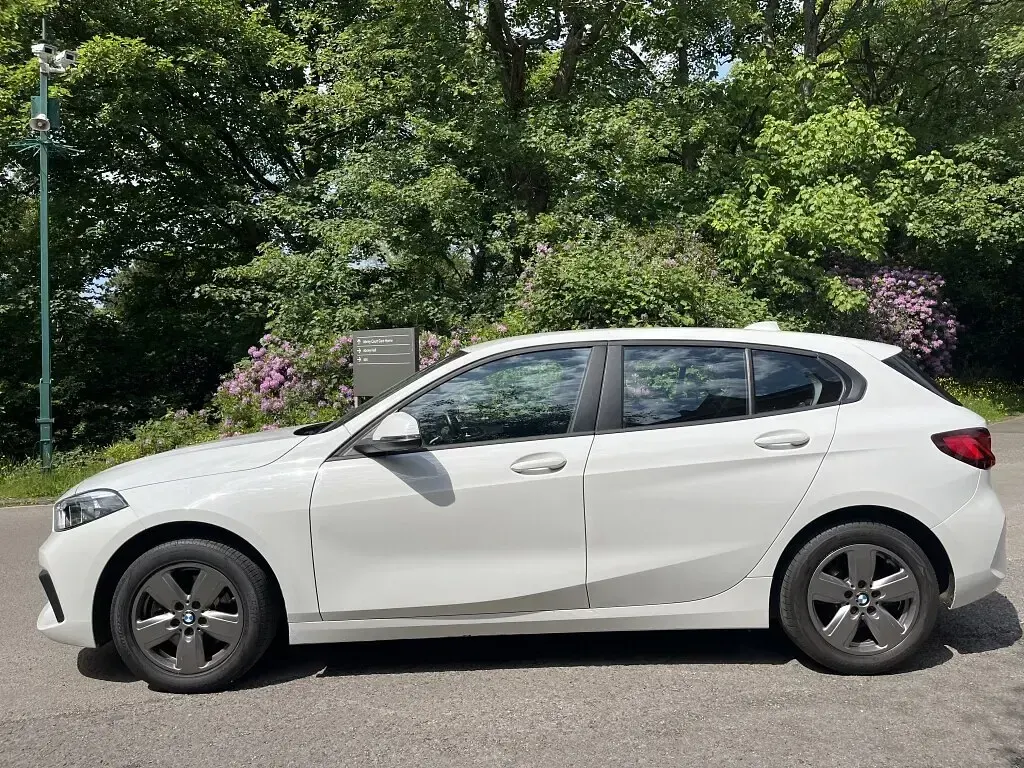 Used BMW 118 2022 White Hatchback