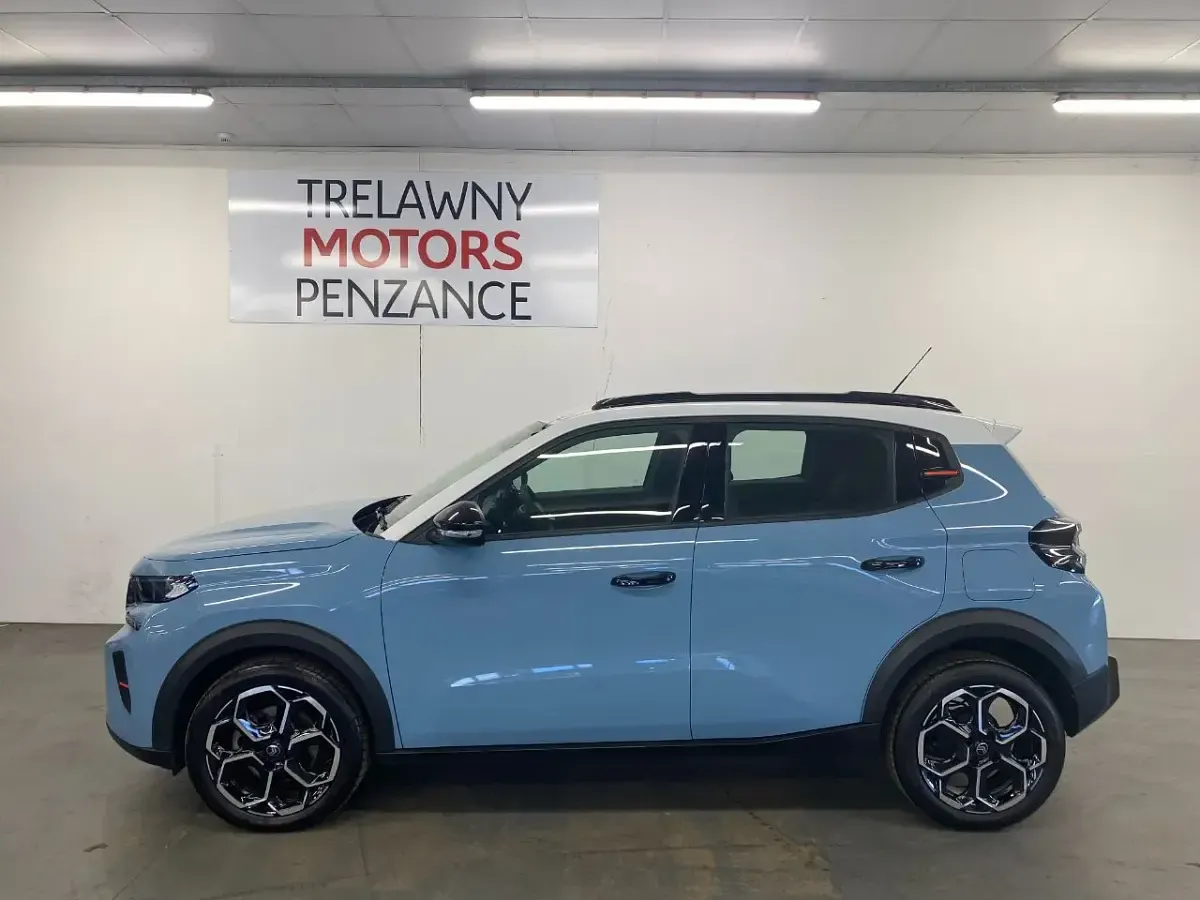 Used Citroën C3 PureTech 101 HP (74 kW) 2025 Blue SUV