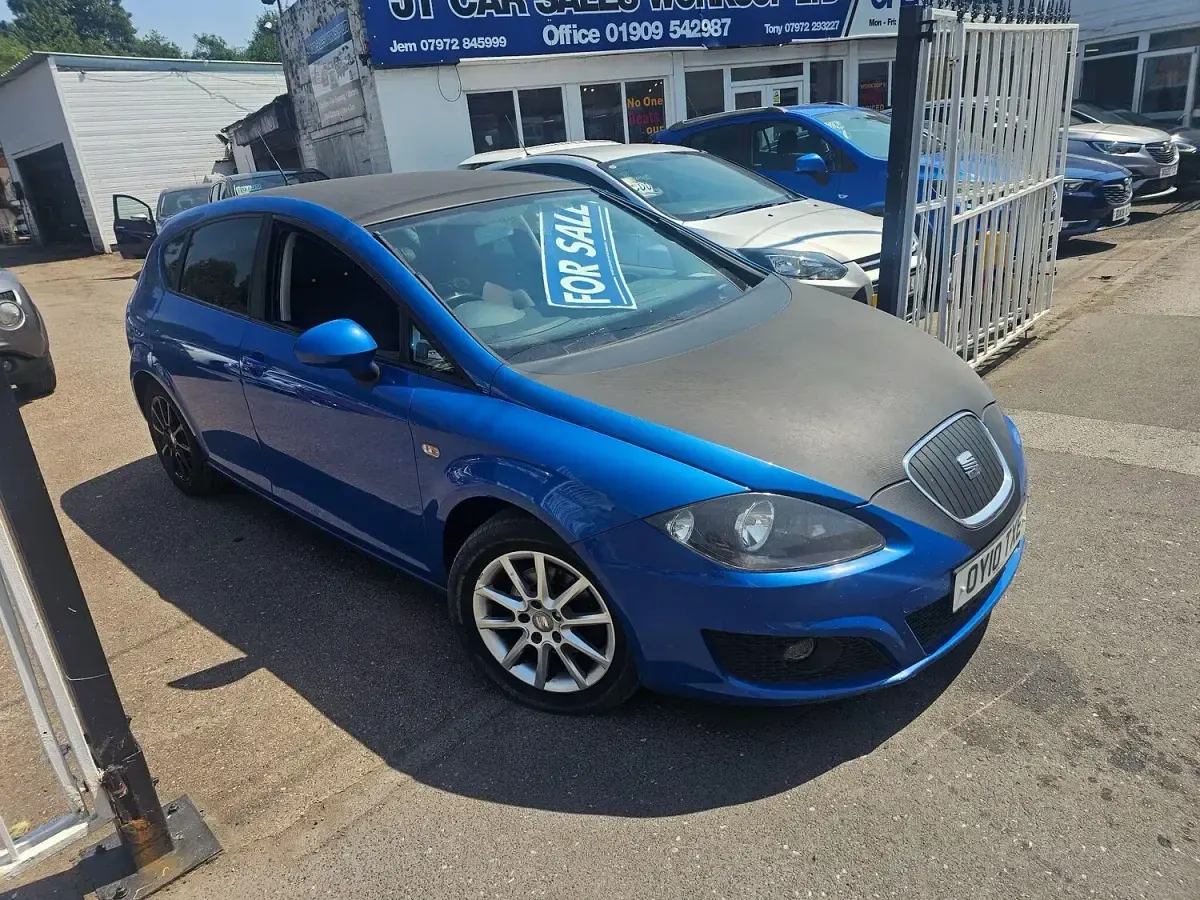 Used Seat Leon Ecomotive 105 HP (77 kW) 2010 Blue Hatchback