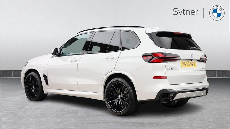Used BMW X5 M Sport 482 HP (354 kW) 2025 White SUV