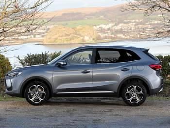New MG ZS SE 115 HP (84 kW) 2025 Silver Hatchback