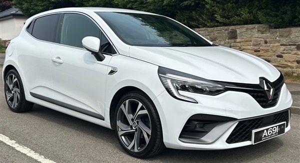White Used 2022 Renault Clio V RS Line Hatchback | £13,575 (Fair price) - Image 1/1
