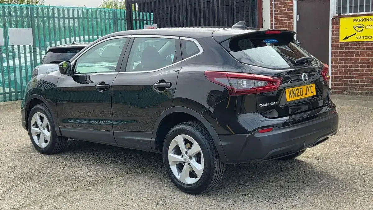 Usado Nissan Qashqai Acenta Premium 160 CV (117 kW) 2020 Negro SUV