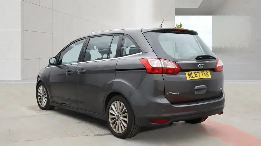 Used Ford Grand C-Max Titanium 125 HP (91 kW) 2017 Grey MPV