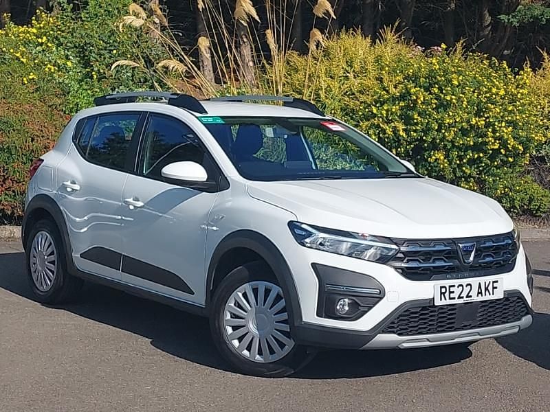 White Used 2022 Dacia Sandero Comfort Hatchback | £12,198 (Fair price) - Image 1/4