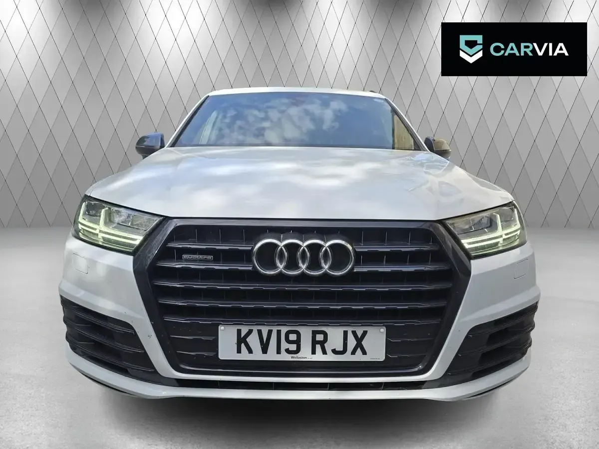 Used Audi Q7 Black Edition 286 HP (210 kW) 2019 White SUV