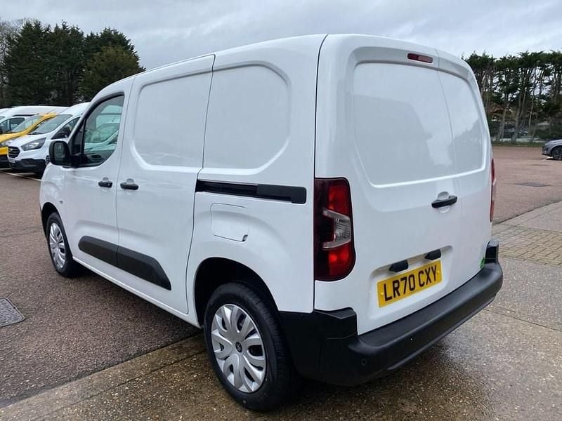 Used Peugeot Partner Premium 2021 White MPV
