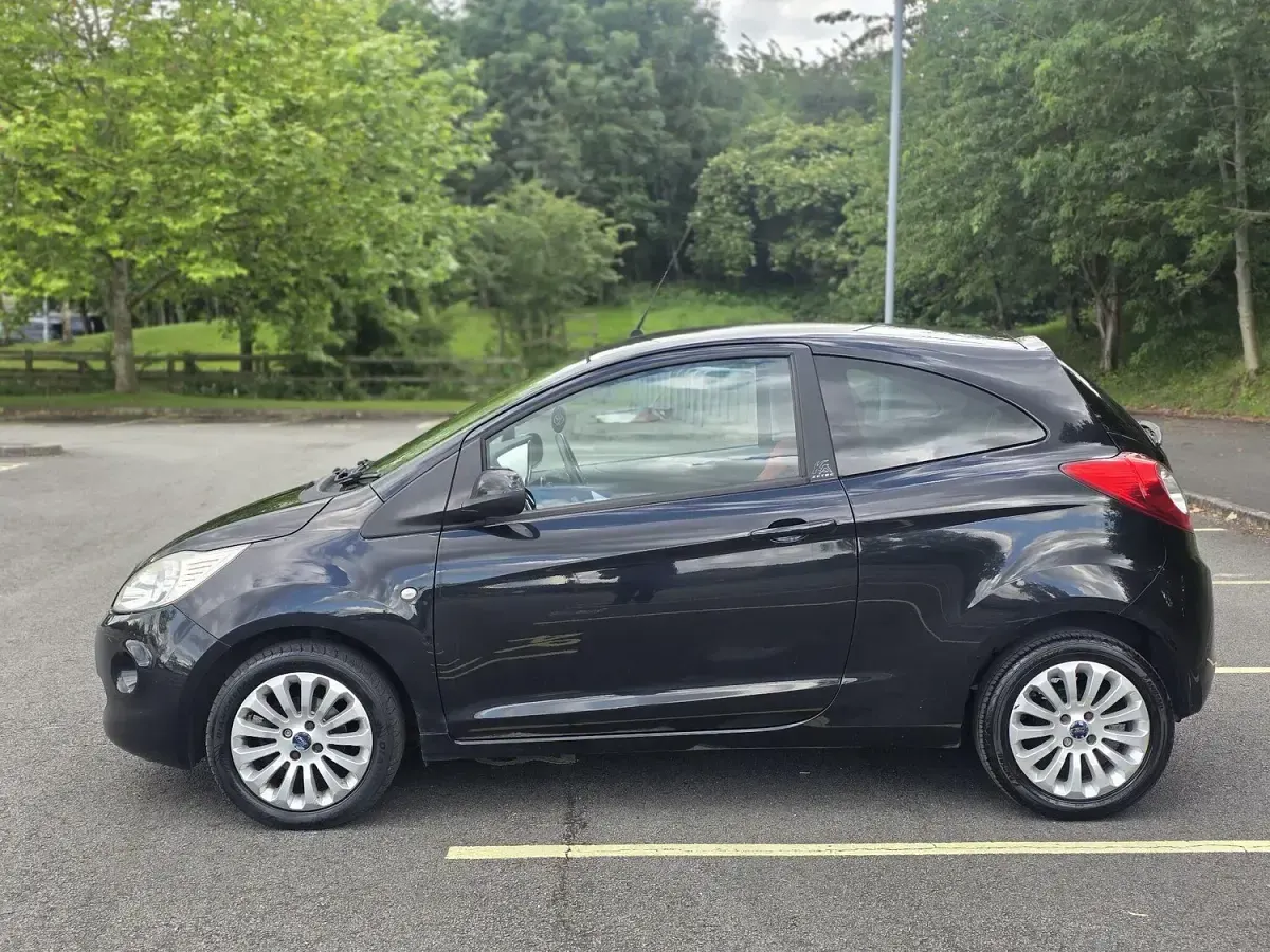 Used Ford Ka Zetec 69 HP (50 kW) 2012 Black Hatchback