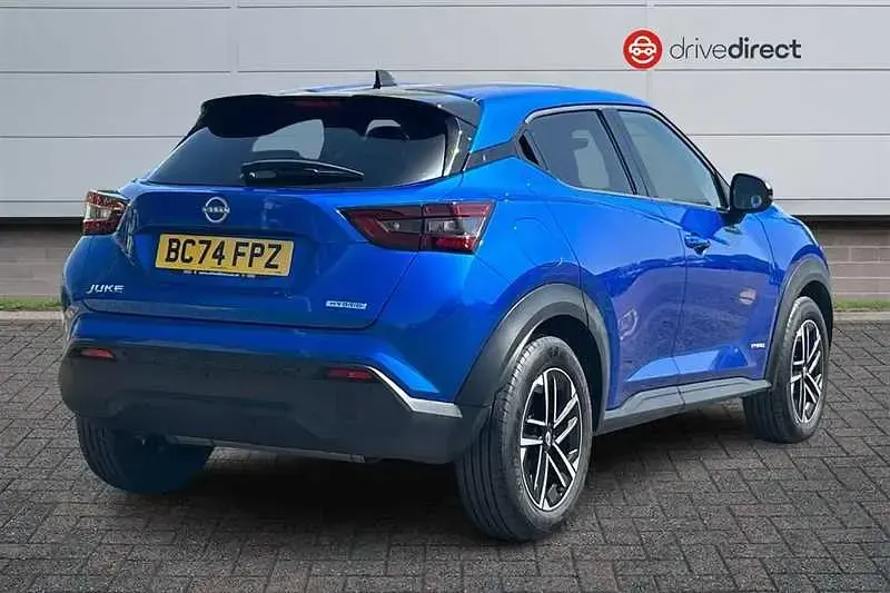 Używany Nissan Juke N-Connecta 143 KM (105 kW) 2025 Niebieski SUV