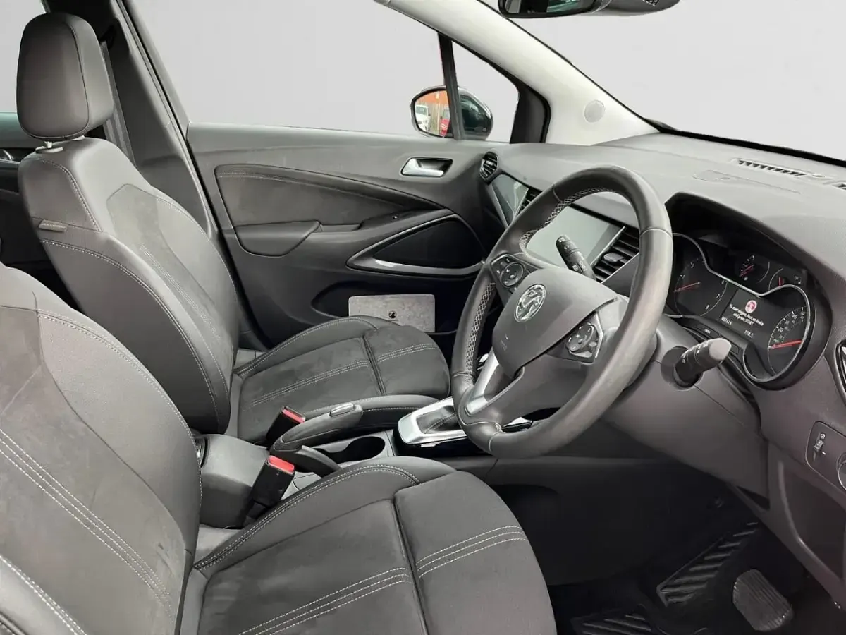 Used Vauxhall Crossland Ultimate 128 HP (94 kW) 2024 Red SUV
