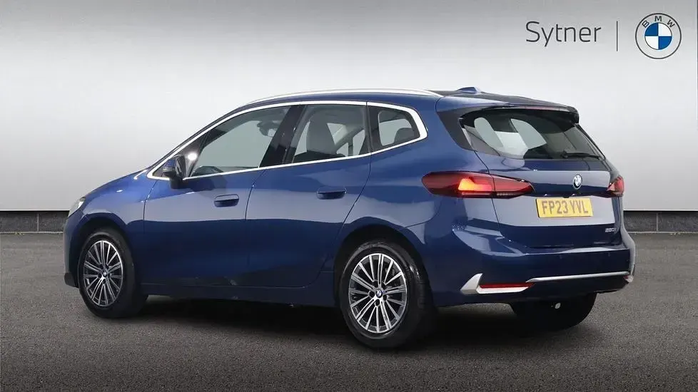 Used BMW 220 Active Tourer Luxury Line 168 HP (123 kW) 2023 Blue MPV