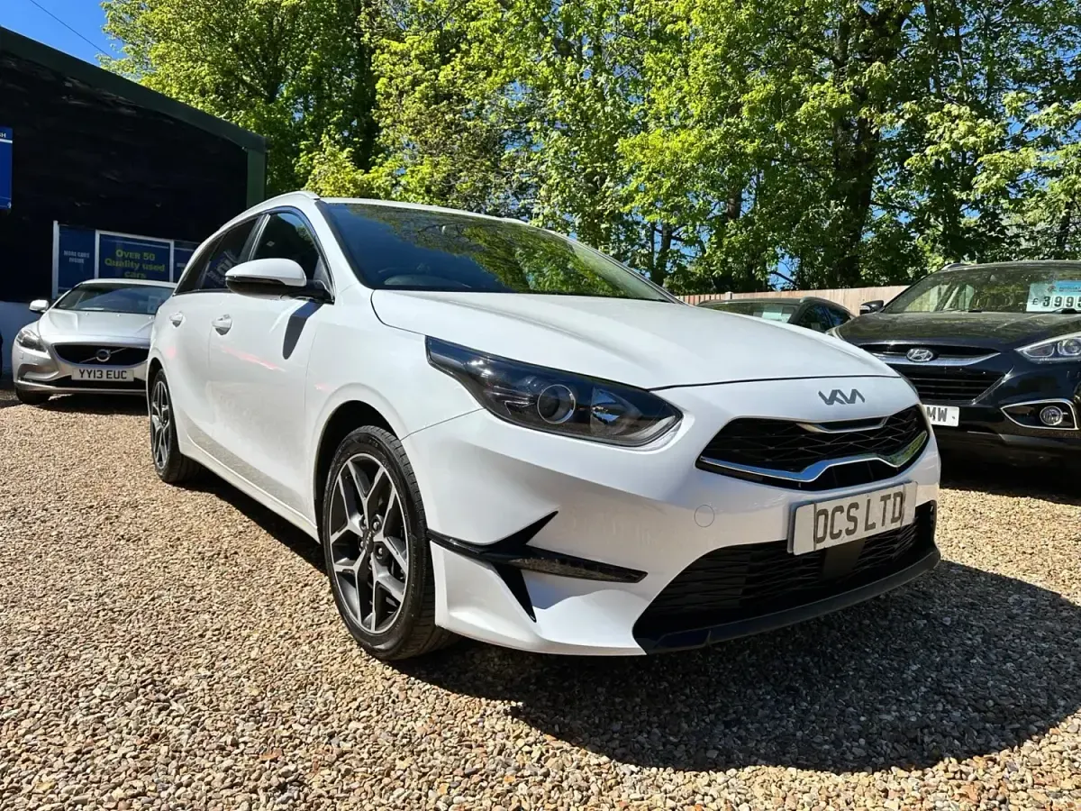 Używany Kia Ceed 2021 Biały Hatchback