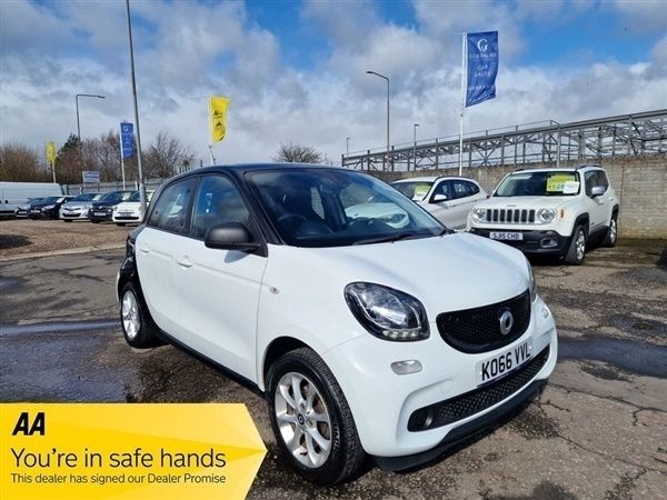 White Used 2017 Smart ForFour Passion Hatchback | £5,395 (Fair price) - Image 1/1