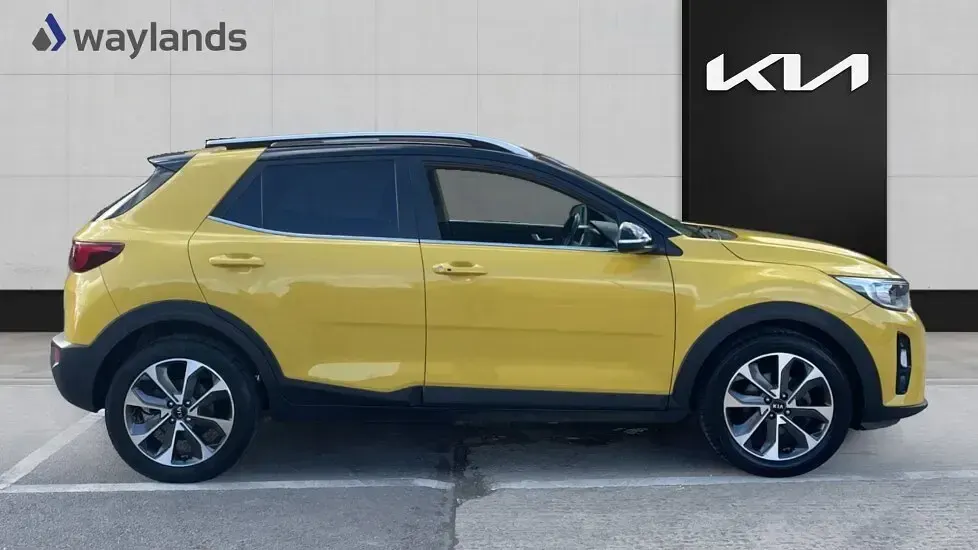 Used Kia Stonic First Edition 2018 Yellow SUV