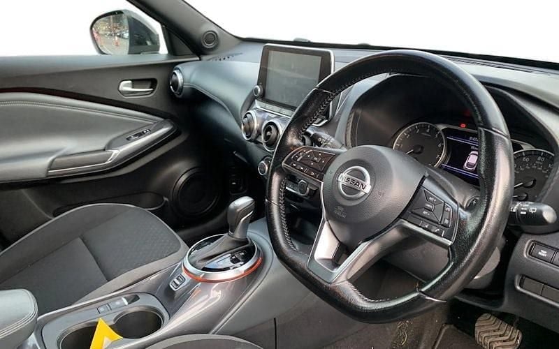 Used Nissan Juke N-Connecta 117 HP (86 kW) 2020 Red SUV