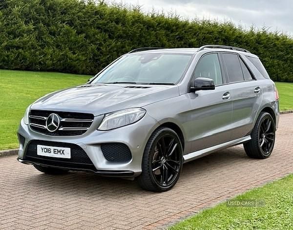 Usado Mercedes GLE250 AMG line 2016 Prateado Carrinha