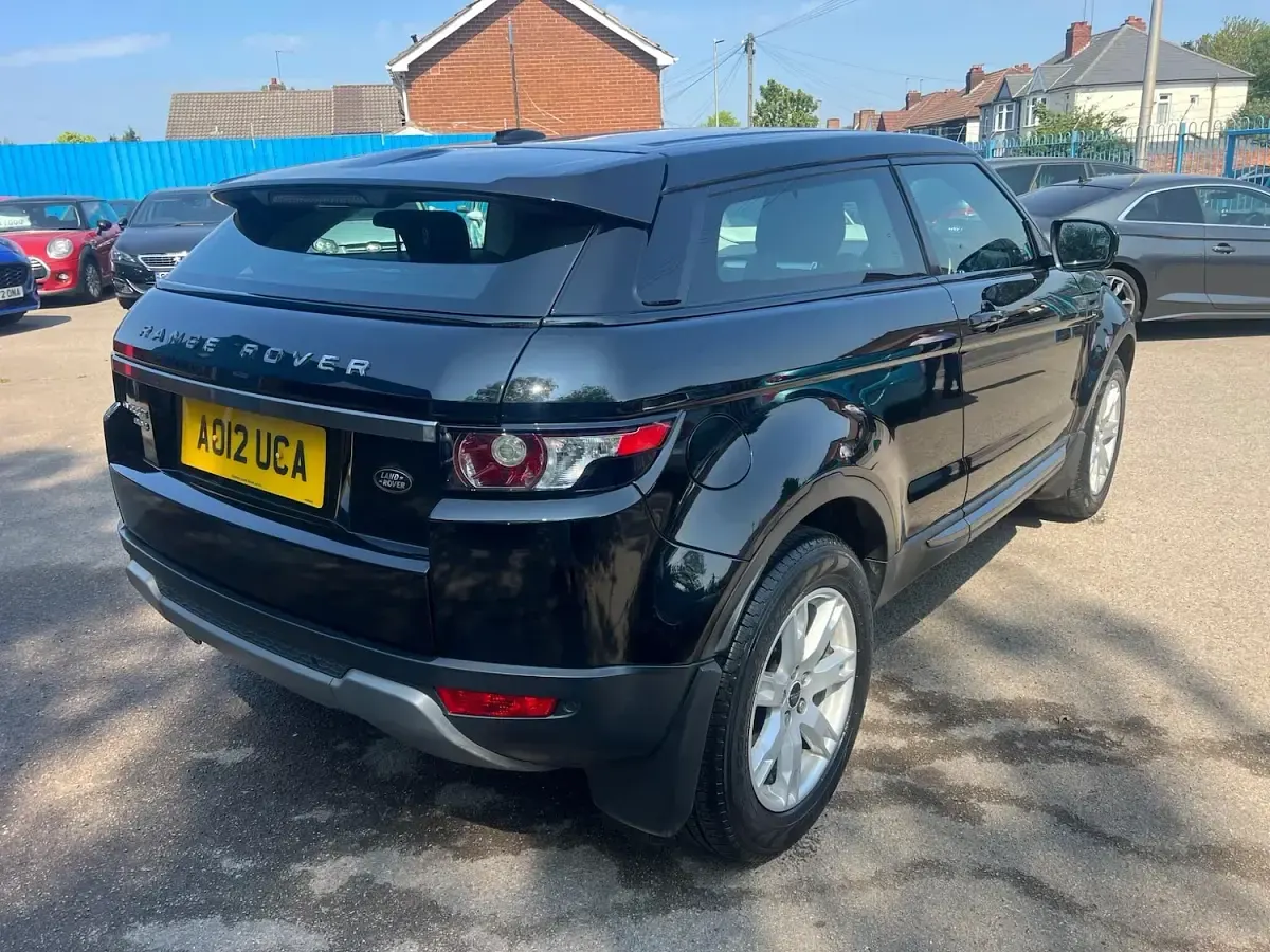 Used Land Rover Range Rover evoque Pure 150 HP (110 kW) 2012 Black SUV