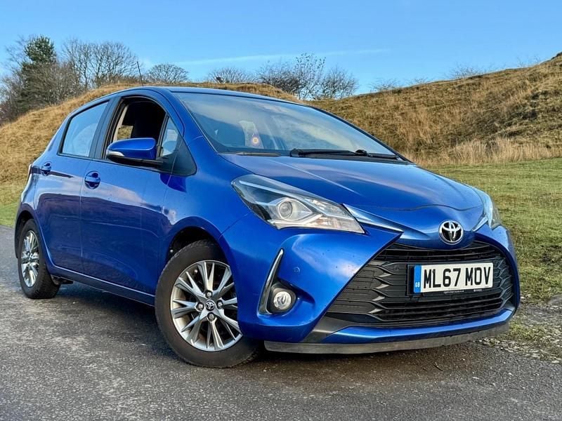 Usado Toyota Yaris 2017 Azul Citadino