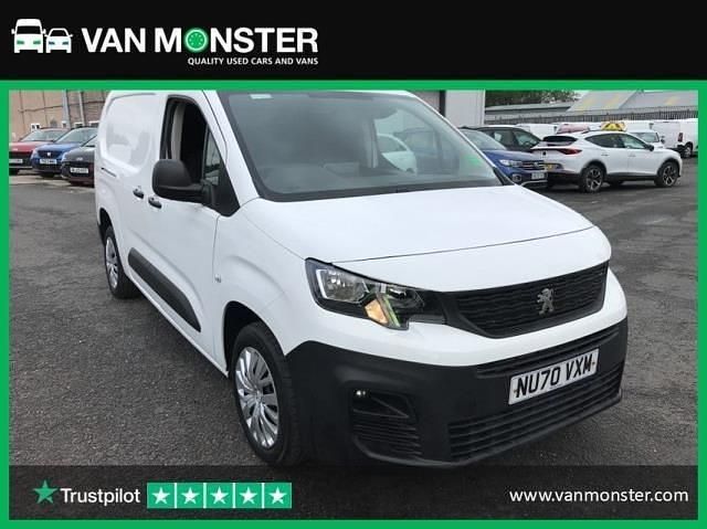 White Used 2020 Peugeot Partner MPV | £8,999 (Fair price) - Image 1/3