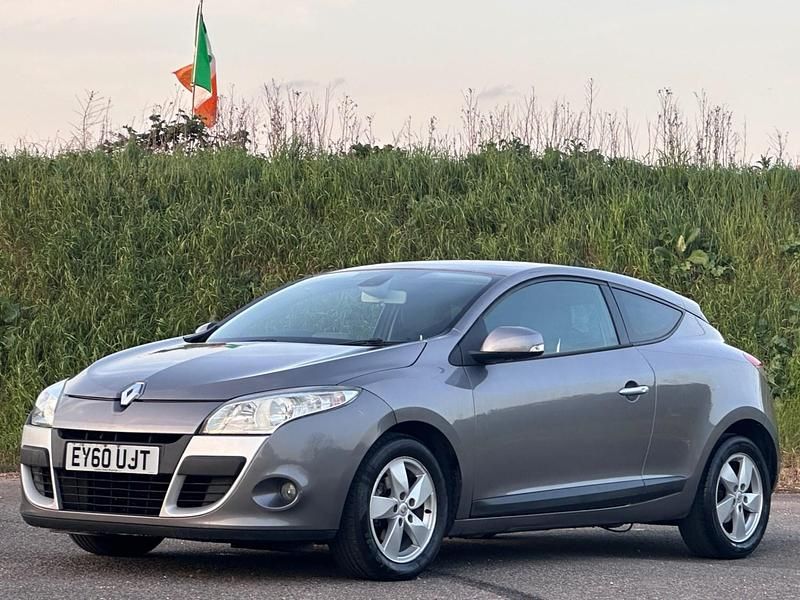 Used Renault Mégane Coupé Dynamique 2010 Grey Coupe