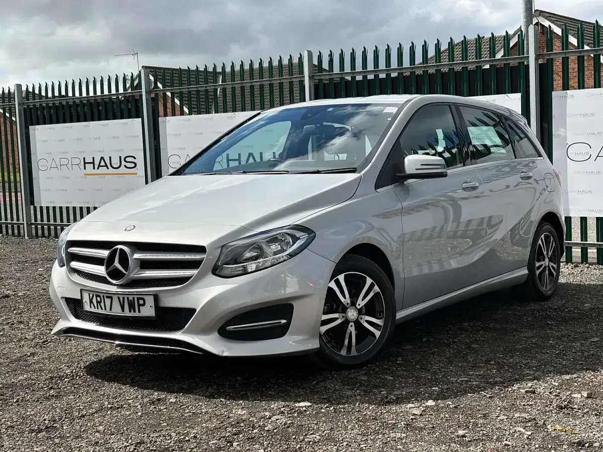 Used Mercedes B180 SE 109 HP (80 kW) 2017 Silver Hatchback