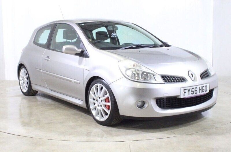 Silver Used 2006 Renault Clio II Hatchback | £4,500 (Fair price) - Image 1/3