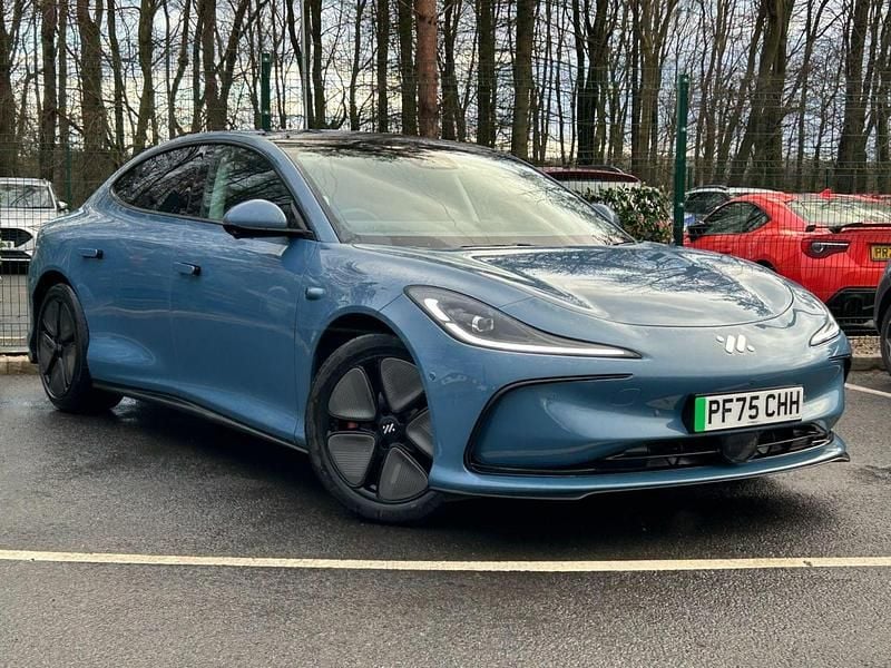 Used MG IM5 216 kW (295 HP) 2025 Blue Hatchback