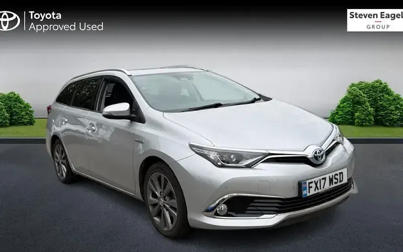 Used Toyota Auris Touring Sports 136 HP (100 kW) 2017 Estate
