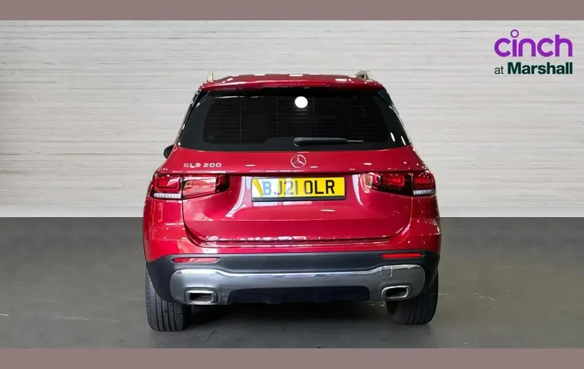 Used Mercedes GLB200 161 HP (118 kW) 2021 Red SUV