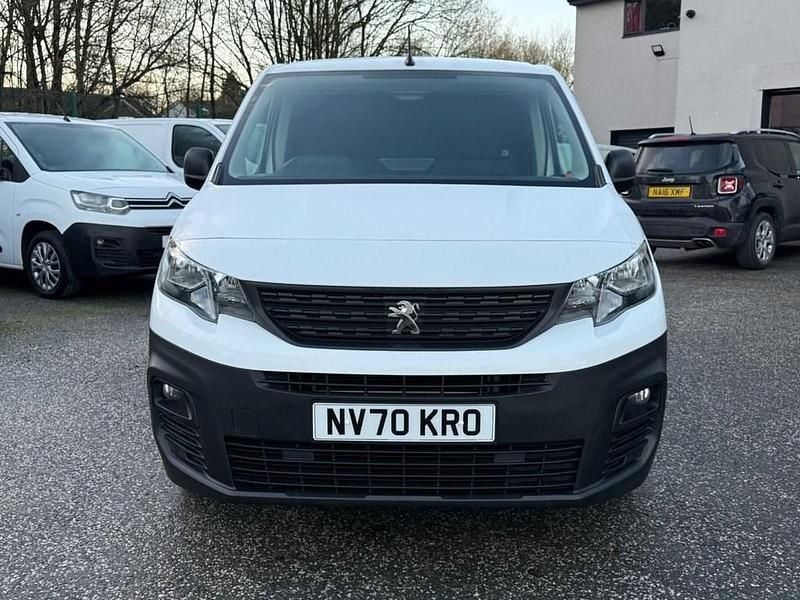 Used Peugeot Partner 2021 White MPV