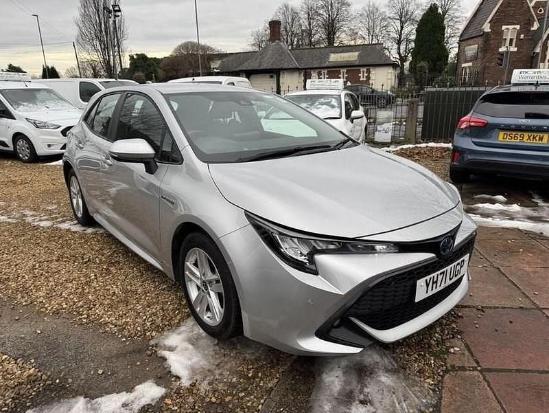 Silver Used 2021 Toyota Corolla Hatchback | £15,000 (Fair price) - Image 1/4