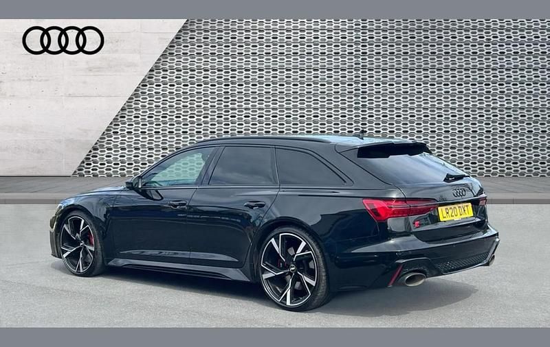 Begagnad Audi RS6 Comfort 600 HK (441 kW) 2020 Svart Kombi