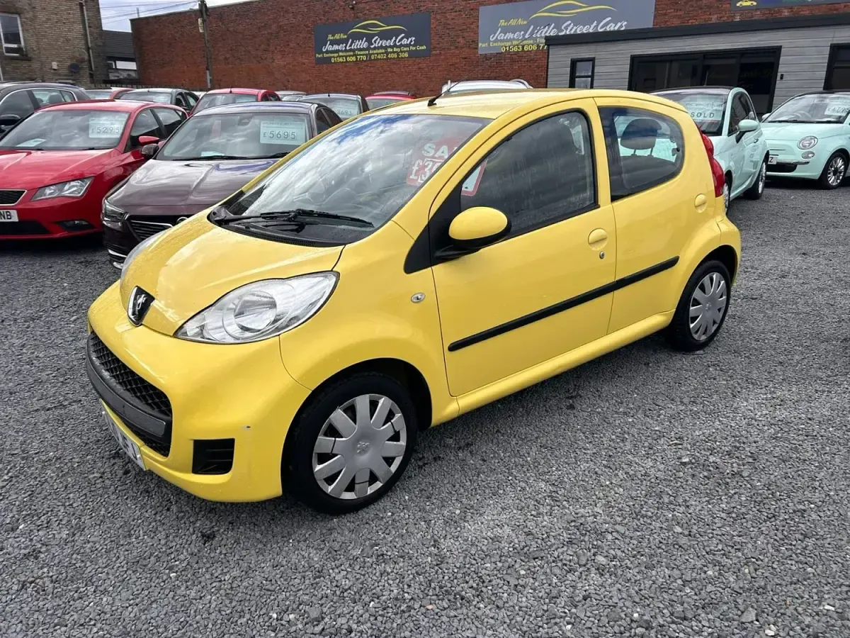 Used Peugeot 107 68 HP (50 kW) 2010 Yellow Hatchback