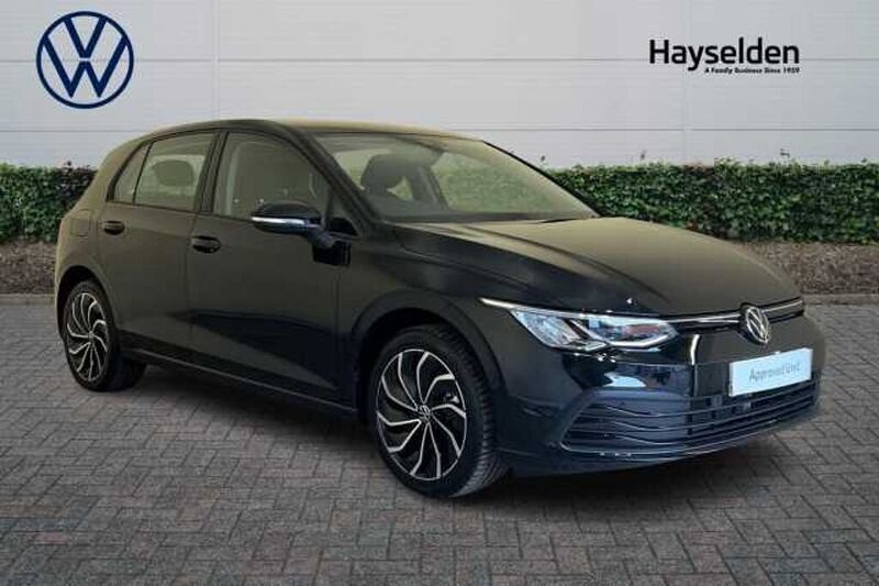 Used 2024 VW Golf VIII Life Hatchback | £23,285 (Fair price) - Image 1/4