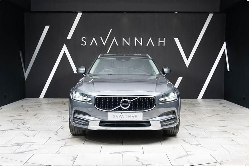 Usado Volvo V90 CC Pro 190 HP (139 kW) 2019 Cinzento Carrinha
