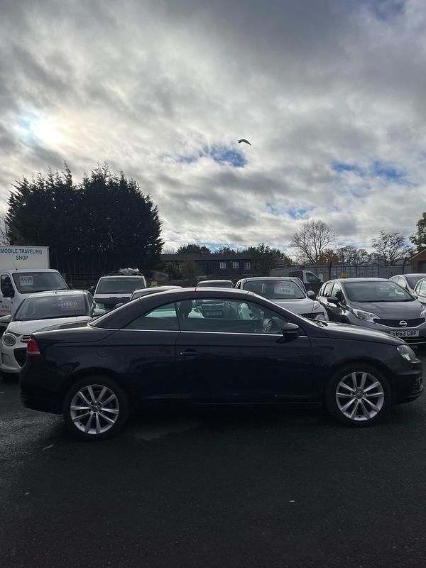Used VW Eos SE 2011 Black Cabriolet