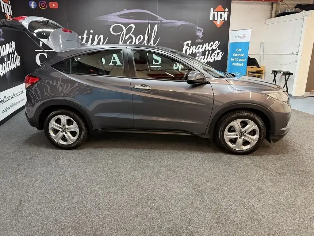 Usado Honda HR-V SE 120 CV (88 kW) 2016 Gris SUV