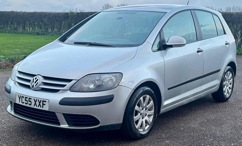 Silver Used 2005 VW Golf Plus Cross MPV | £1,750 (Fair price) - Image 1/4