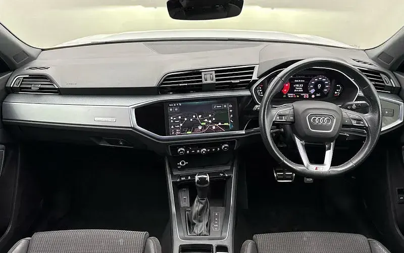 Used Audi Q3 Sportback S-Line 200 HP (147 kW) 2020 Glacier white metallic/glacier white metallic SUV