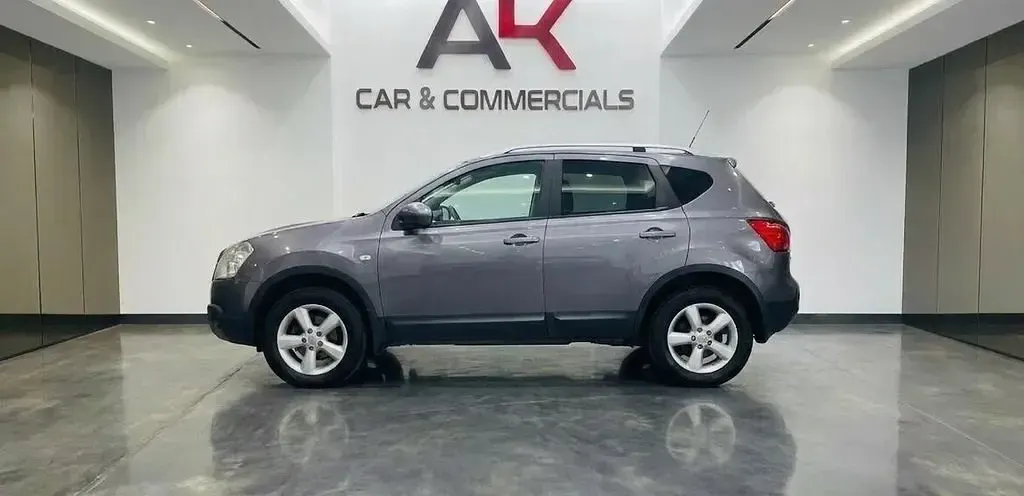 Begagnad Nissan Qashqai N-TEC 2009 Grå SUV