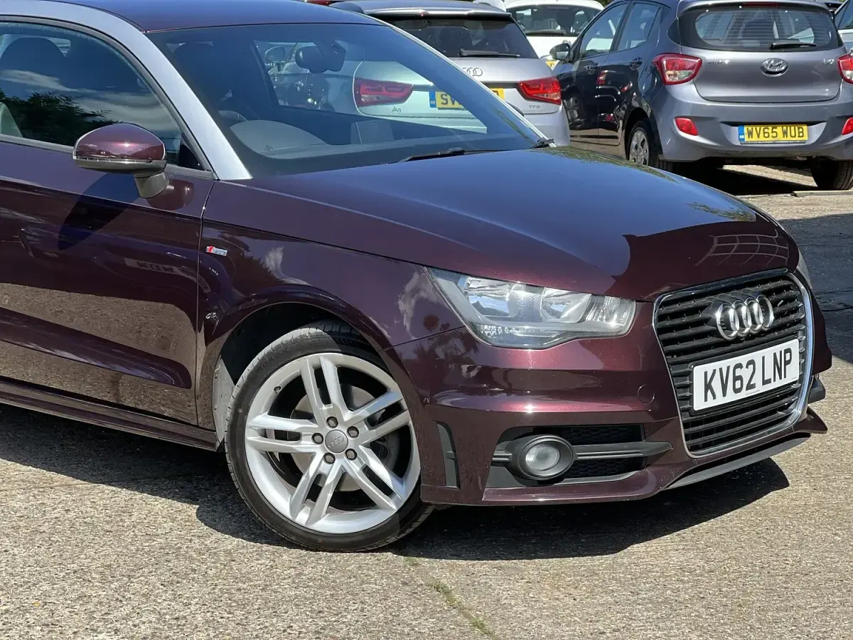 Used Audi A1 S-Line 185 HP (136 kW) 2012 Red Hatchback