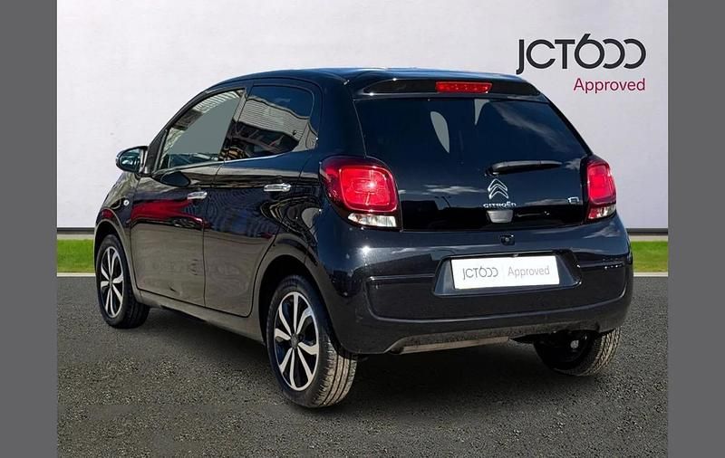 Usado Citroën C1 Shine 71 HP (52 kW) 2021 Preto Citadino