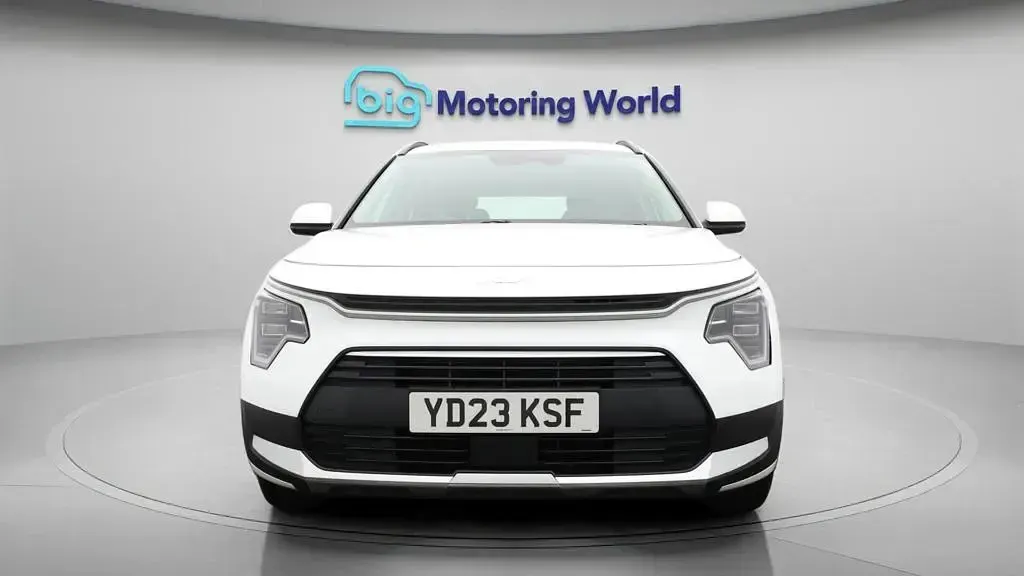 Used Kia Niro 141 HP (103 kW) 2023 White SUV
