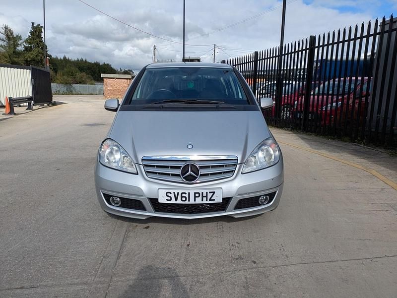 Silver Used 2011 Mercedes A160 Avantgarde Hatchback | £1,950 (Good price) - Image 1/4