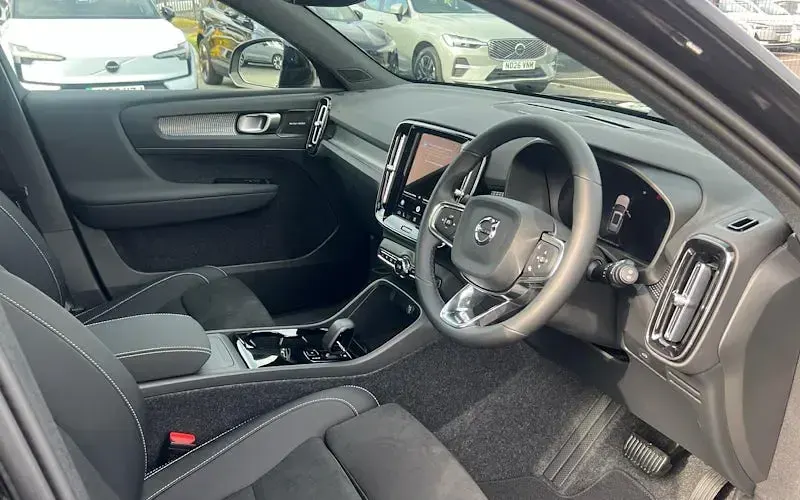 New Volvo EX40 Performance 325 kW (442 HP) 2026 SUV