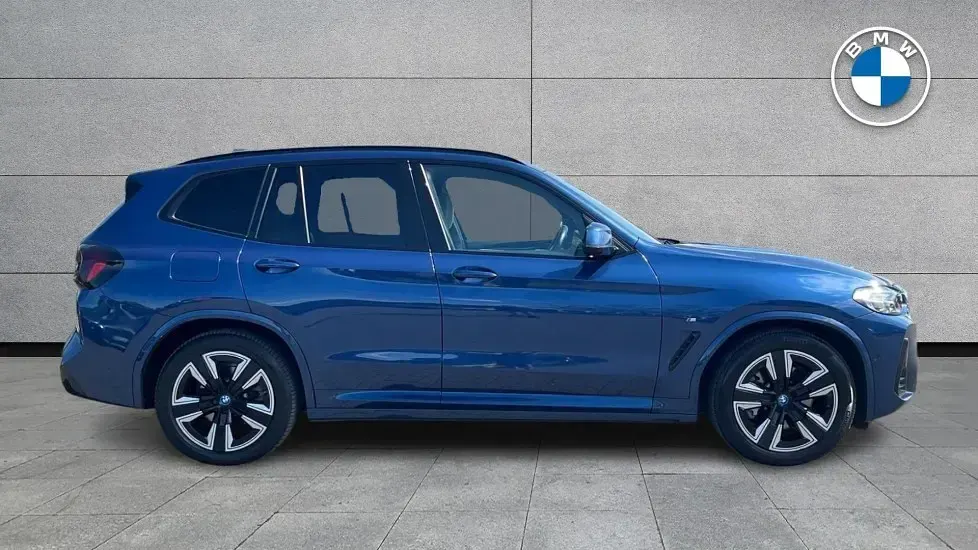Used BMW iX3 M Sport 207 kW (282 HP) 2022 Blue SUV
