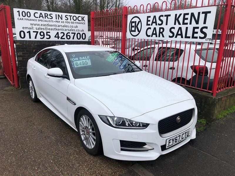 Used Jaguar XE R-Sport 163 HP (119 kW) 2018 White Sedan