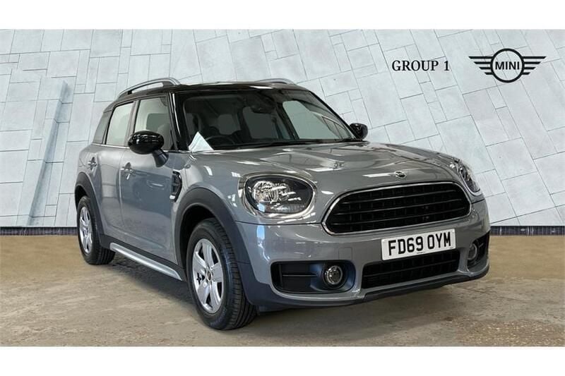 Grey Used 2019 Mini Cooper Countryman Classic SUV | £15,750 (Fair price) - Image 1/4